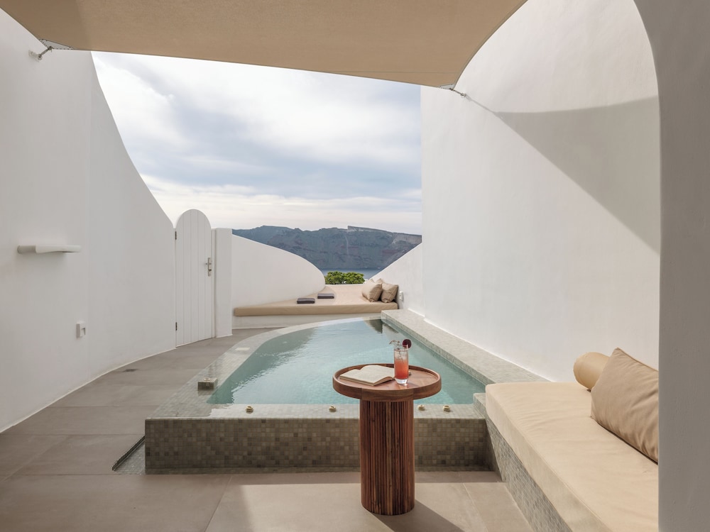 Aspaki Exclusive Hotel by Art Maisons 37/71
