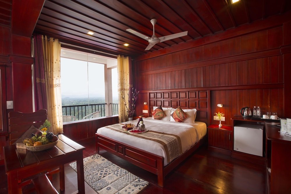 Coorg Cliffs Resort 10/39