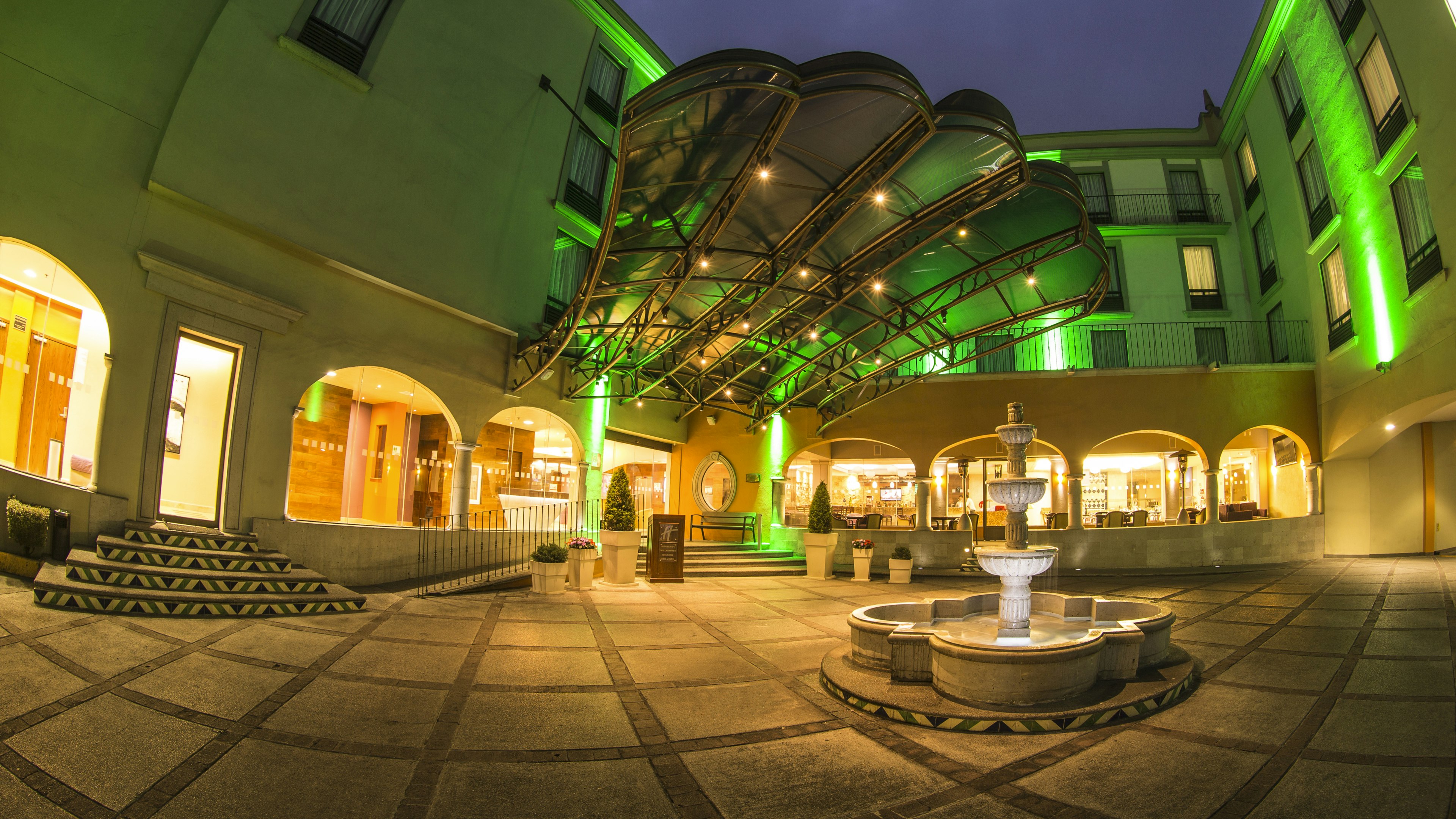 Holiday Inn Orizaba 50/50
