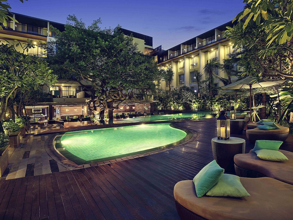 MERCURE BALI LEGIAN 72/75