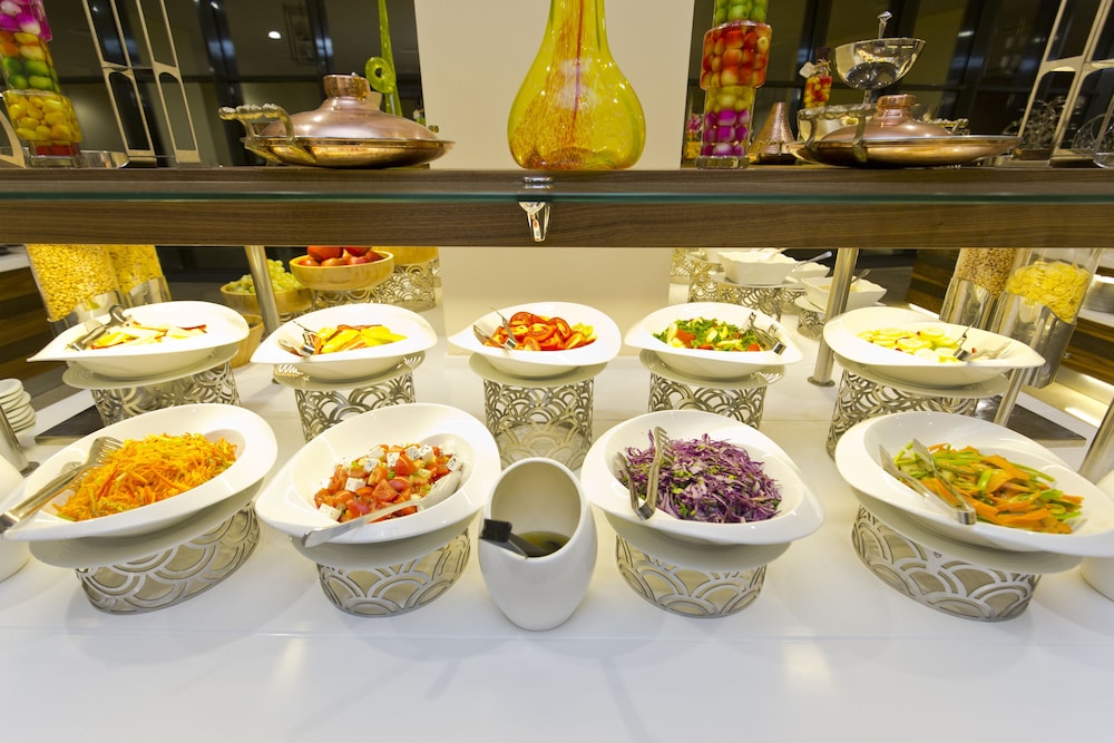 Euphoria Batumi Convention And Casino Hotel 55/63