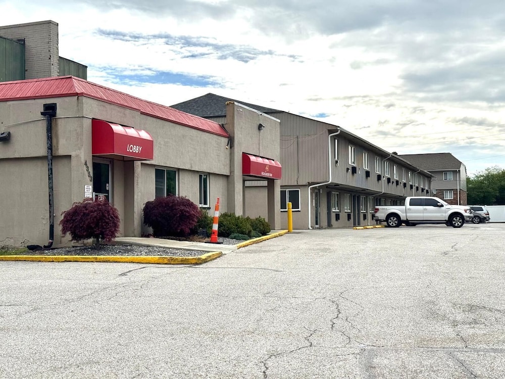 Highlander Inn Cleveland Beachwood Near I-480 23/28