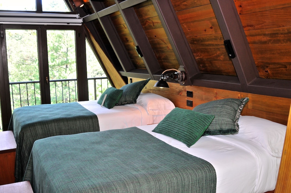 FAMILY, CABIN, 2 DOUBLE BEDS