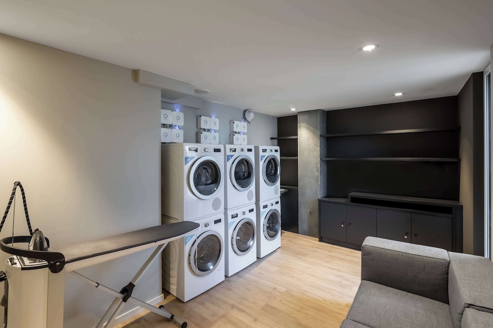 Radisson Hotel & Suites Zurich 26/50