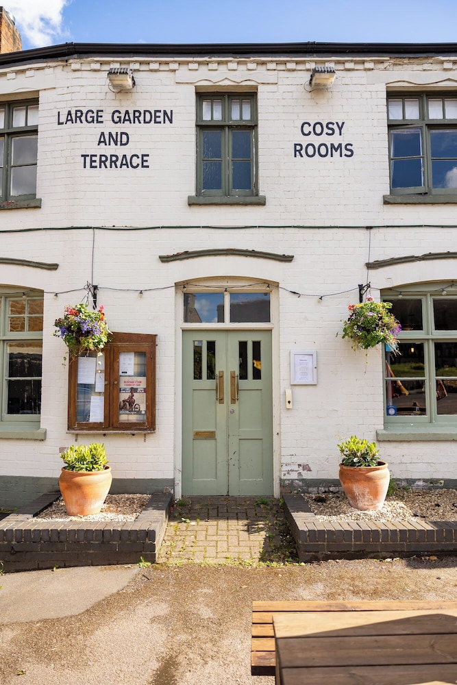 The Sun Inn 2/50