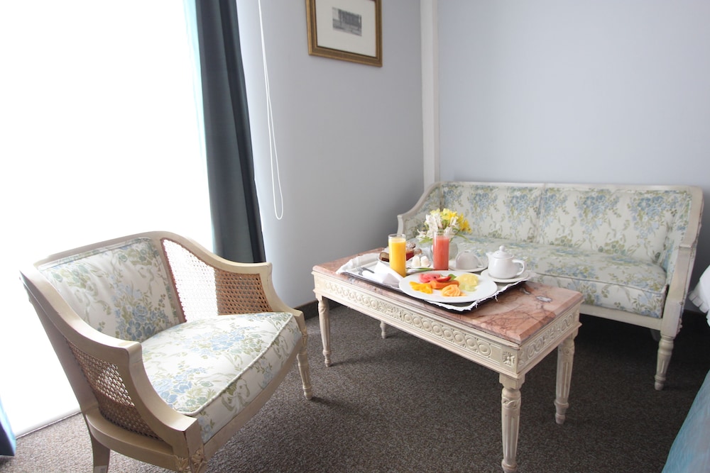 Gran Hotel Alameda 39/65