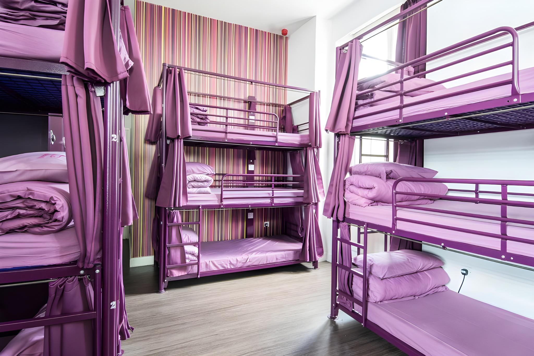 Private, 21 Beds, Shared Bathroom