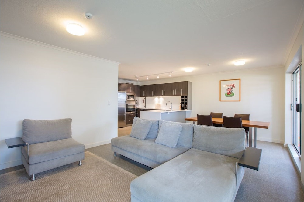 View Pacific Holiday Apartments 37/54