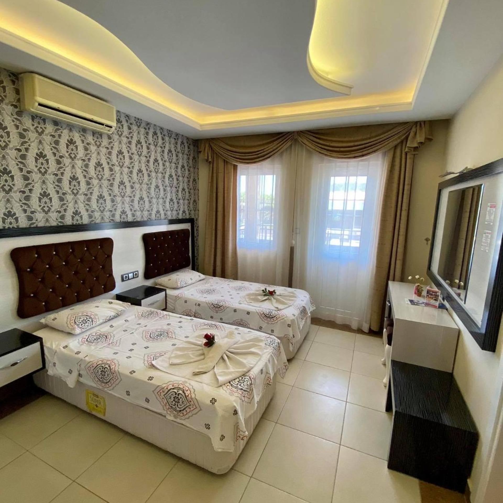 Erkan Tumen Yalcin Hotel 6/50