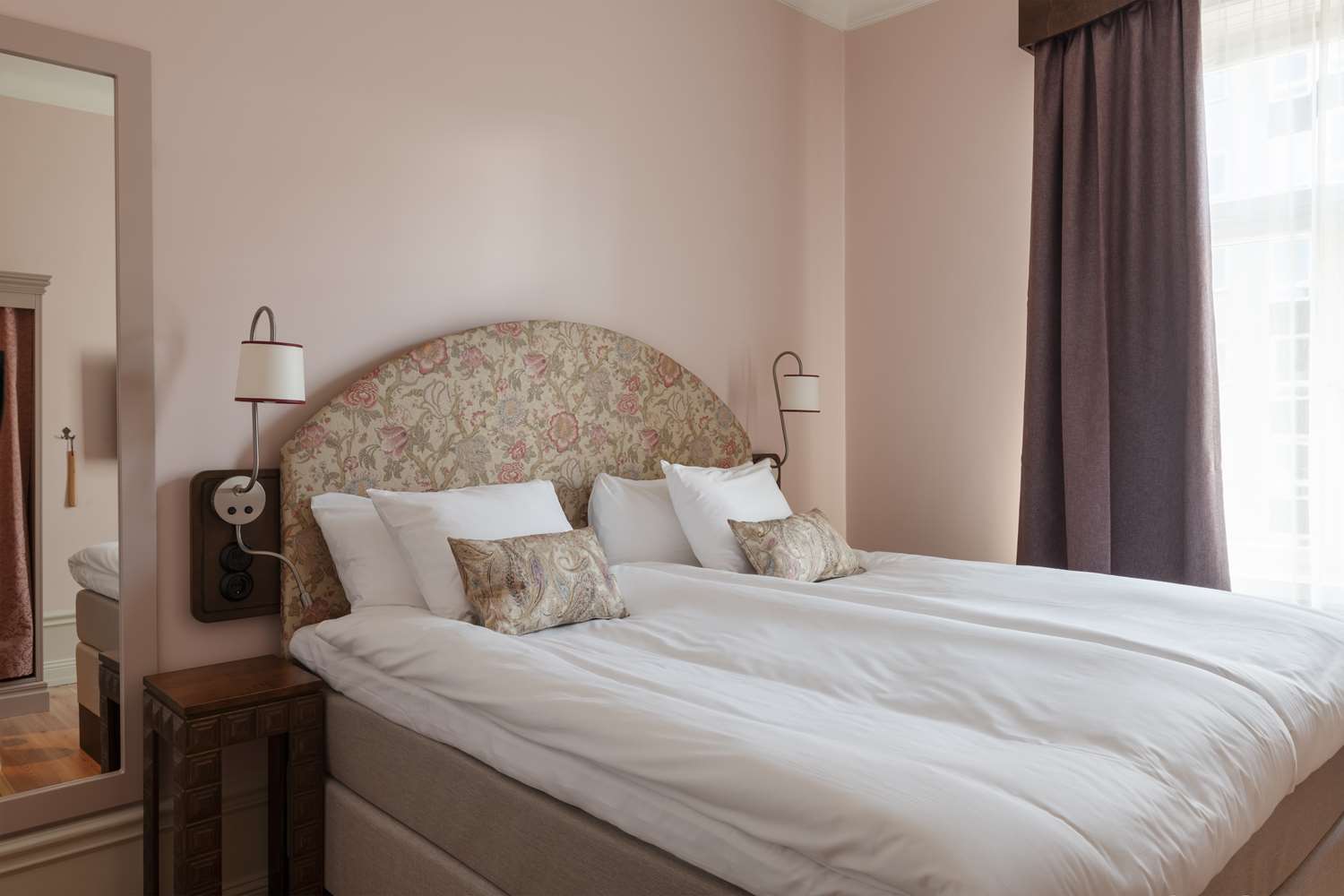 Standard, King Bed