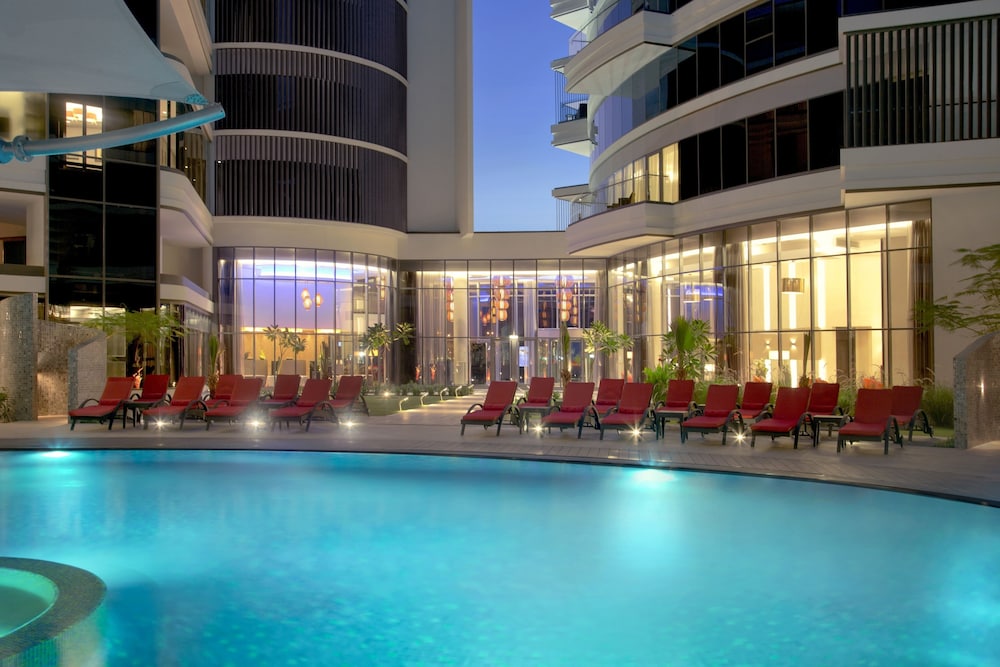 Majestic Arjaan By Rotana in Al Sayh