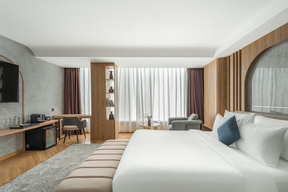 Kin Hotel Thai Van Lung 15/50