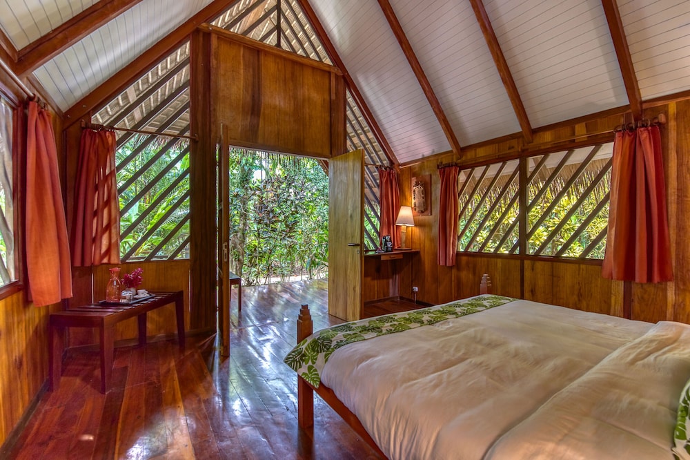 Shawanda Lodge 16/50