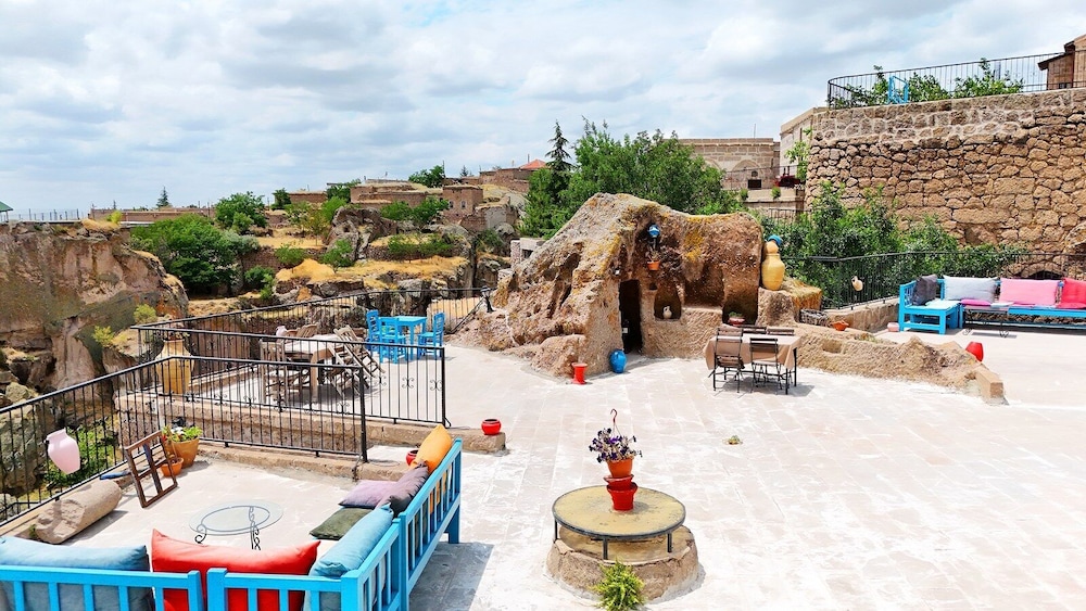 Cappadocia Antique Gelveri Cave Hotel 57/64