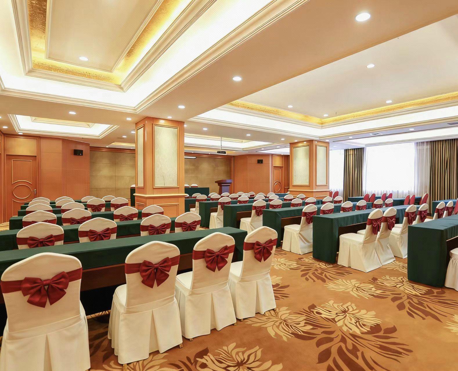 Vienna Hotel (Xi'an Bell Tower) 60/61