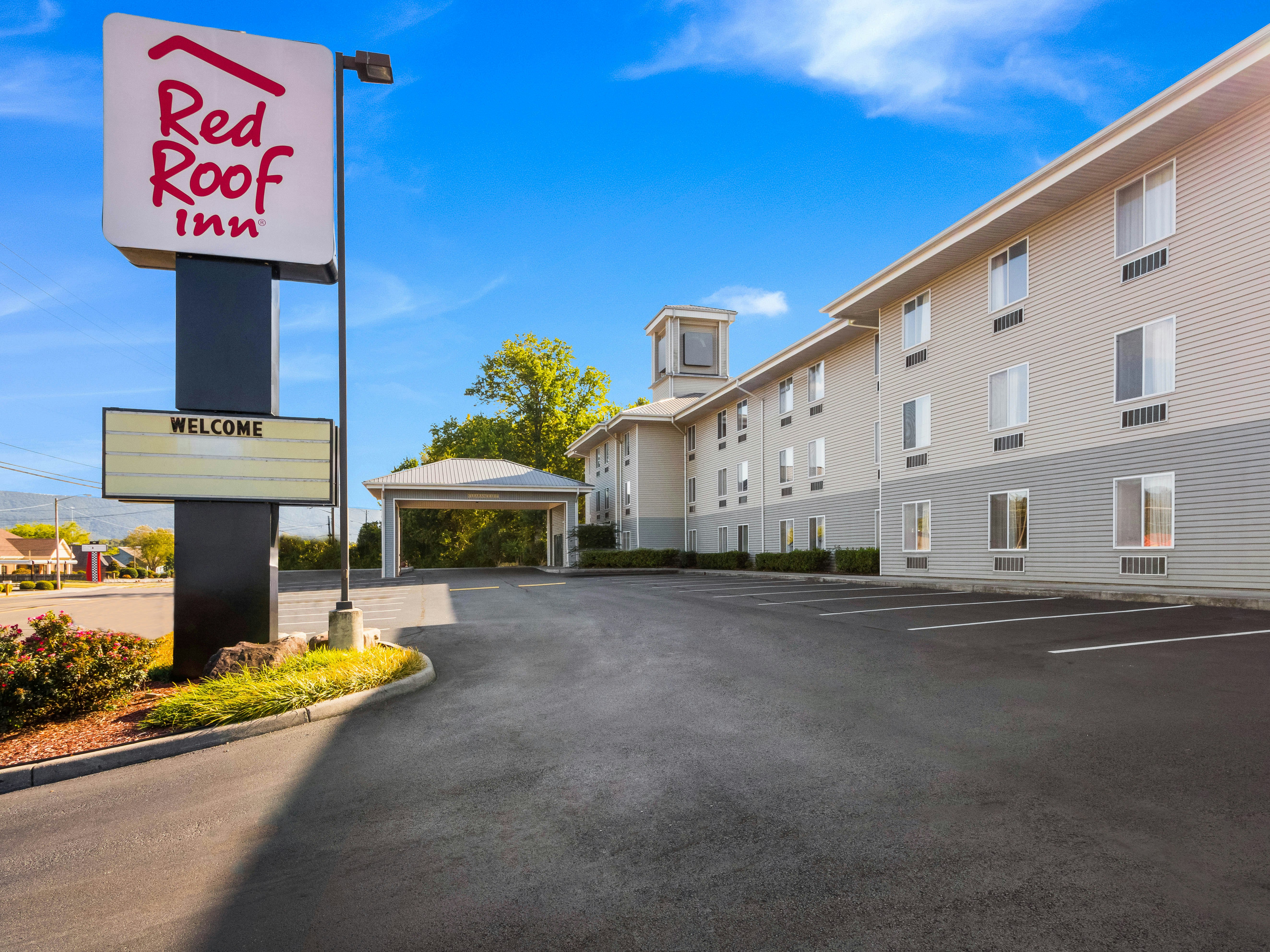 Red Roof Inn Etowah 45/49