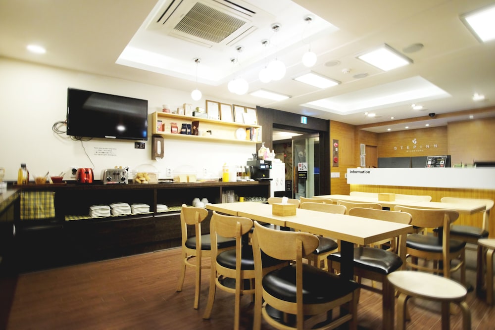Step Inn Myeongdong 1 60/72
