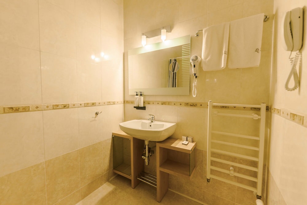 Club Hotel Yanakiev 55/55