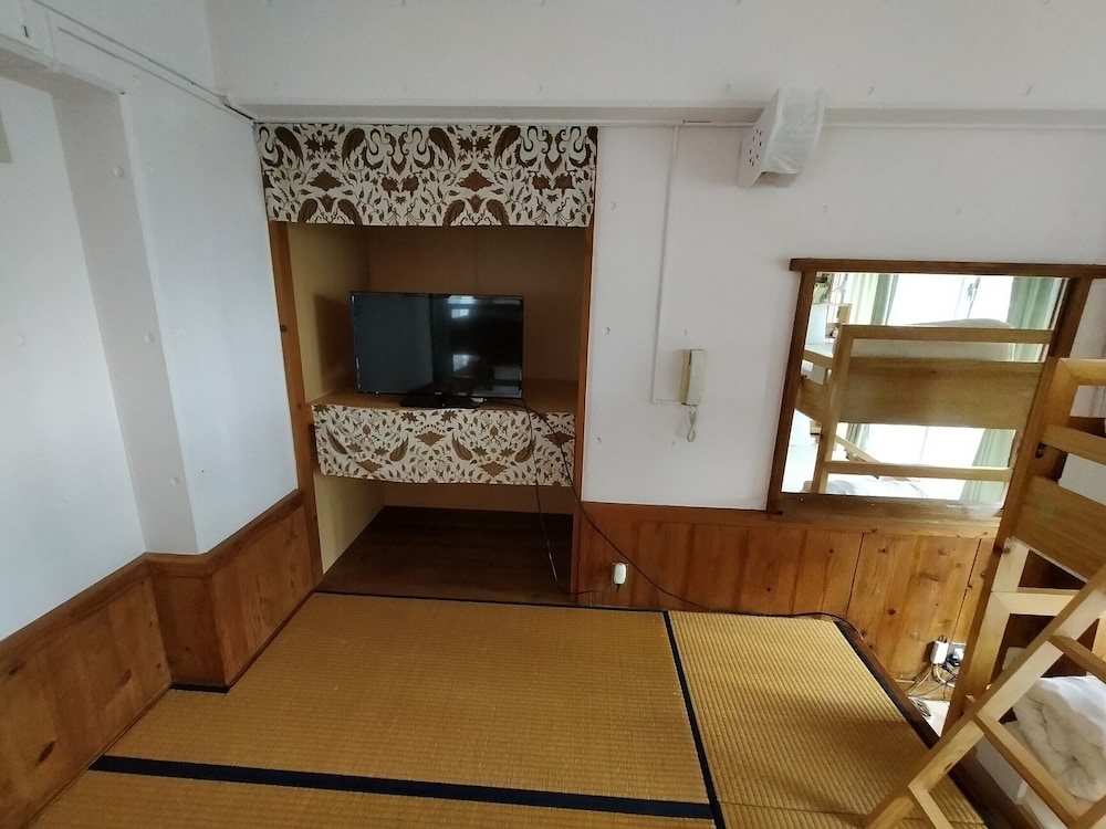 Buzz Resort (ex. Designers Resort Nakadoma Inn) 23/67