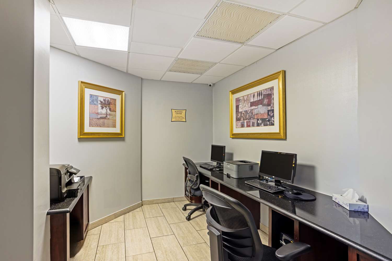 Best Western Plus Reading Inn & Suites 36/37