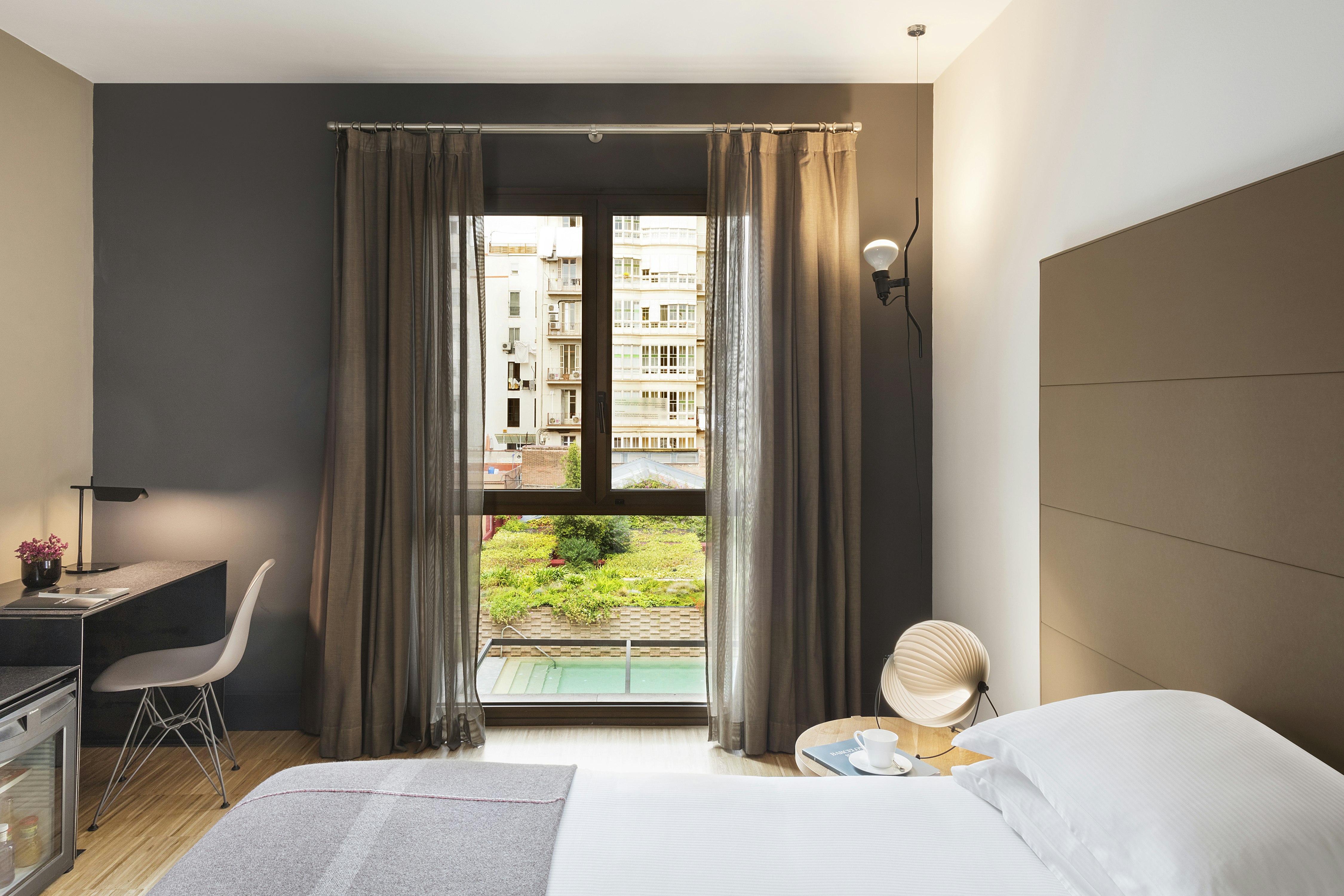 Alexandra Barcelona Hotel Curio Collection By Hilton 8/90