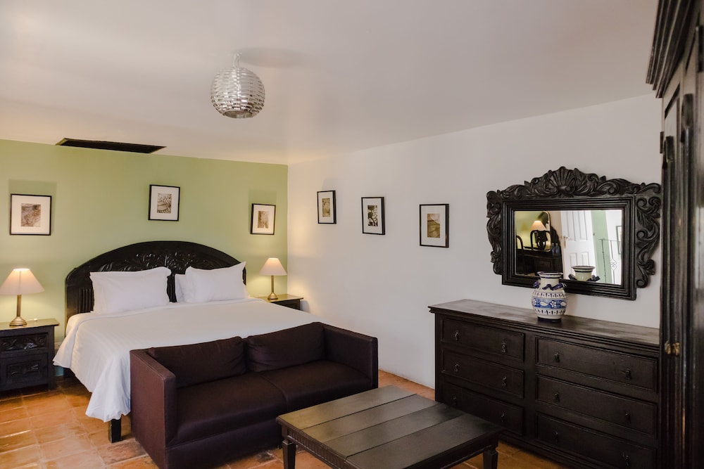Los Agaves Hotel 32/52