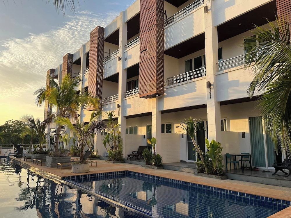 Lanta Sport Resort 4/74