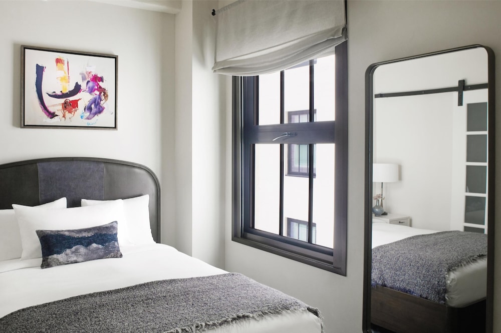 Hotel Figueroa - Unbound Collection By Hyatt 17/50