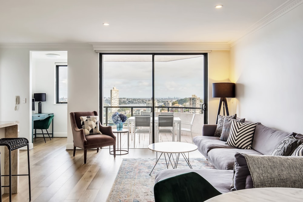 Milson Executive Apartments 56/75