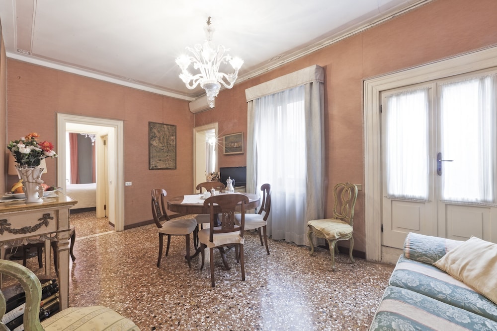 Palazzetto San Lio 22/39