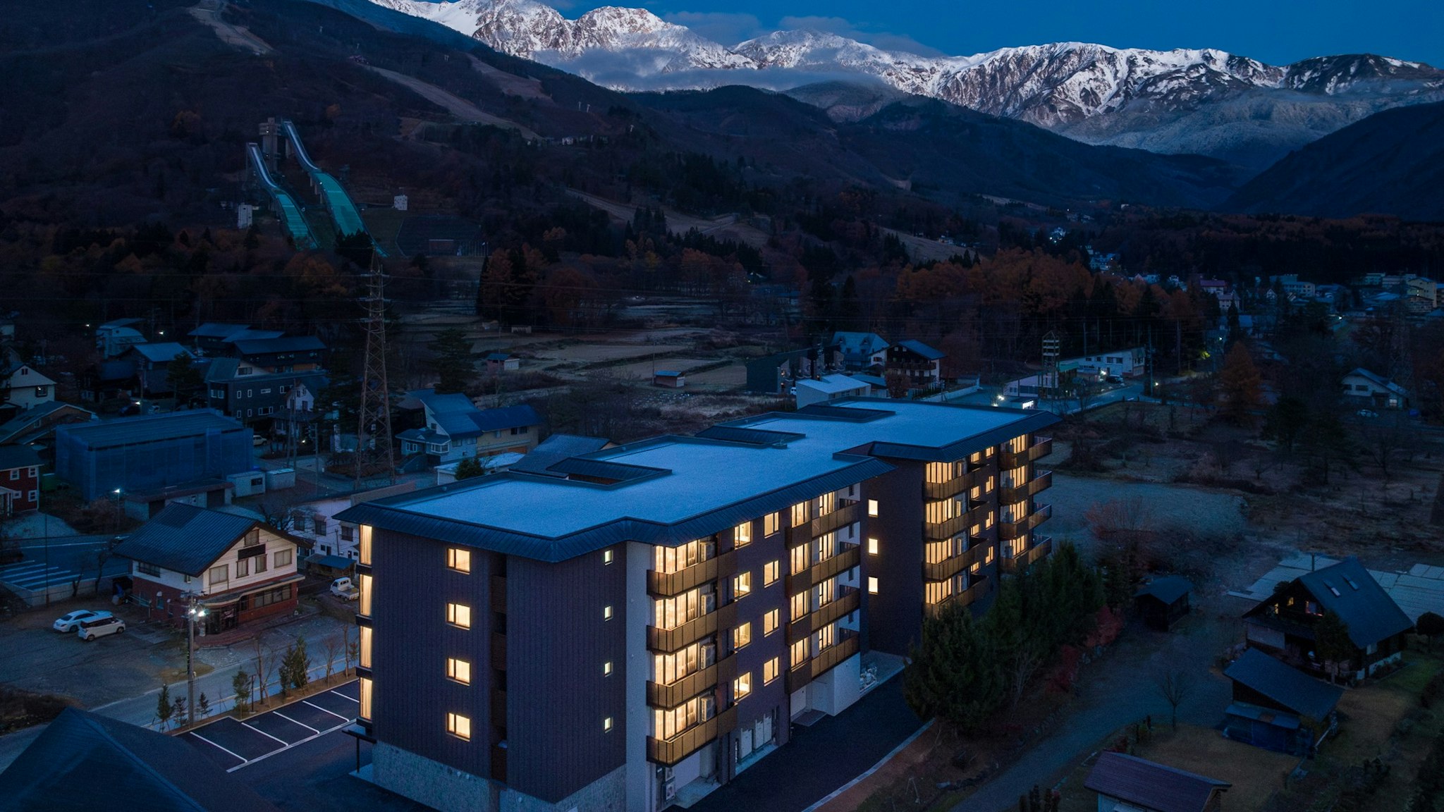 HOTEL LA VIGNE HAKUBA by Onko Chishin 8/68