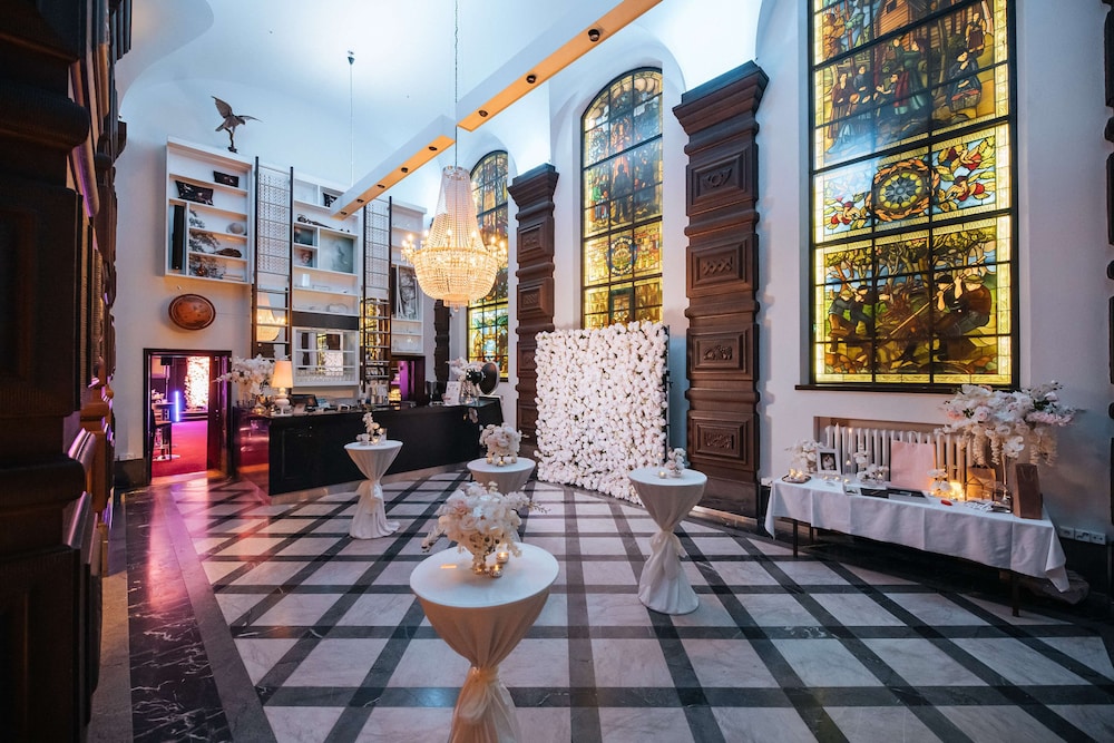 lobby