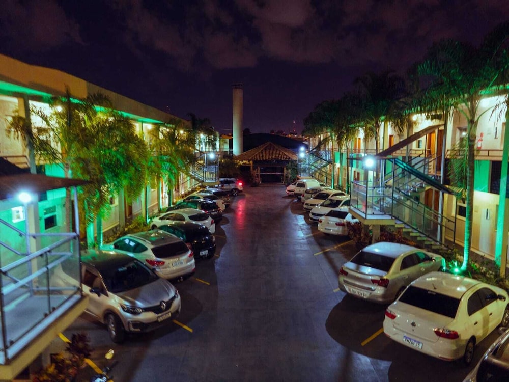 Limeira Suites 40/45