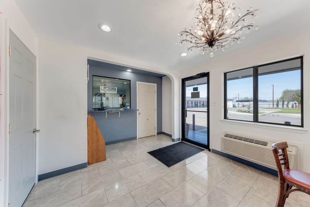 Americas Best Value Inn San Antonio Downtown Riverwalk 7/42