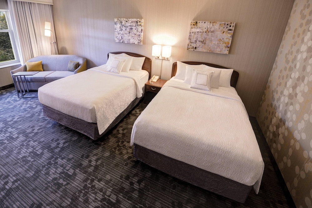 Courtyard By Marriott Wausau 9/44