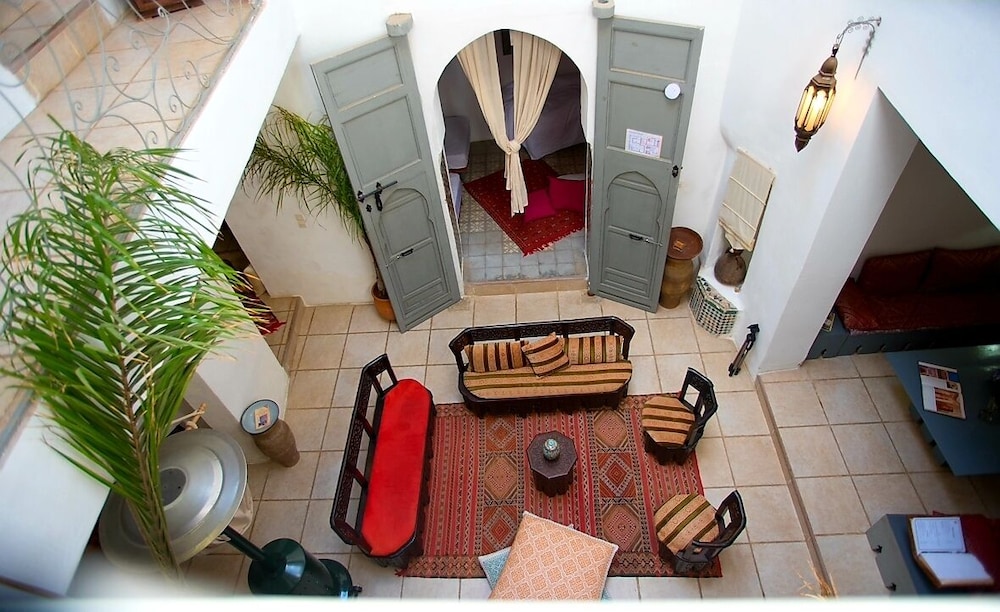 Riad Safir 37/49