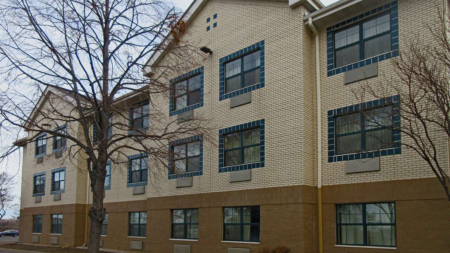 Suburban Studios Minneapolis Bloomington 2/19