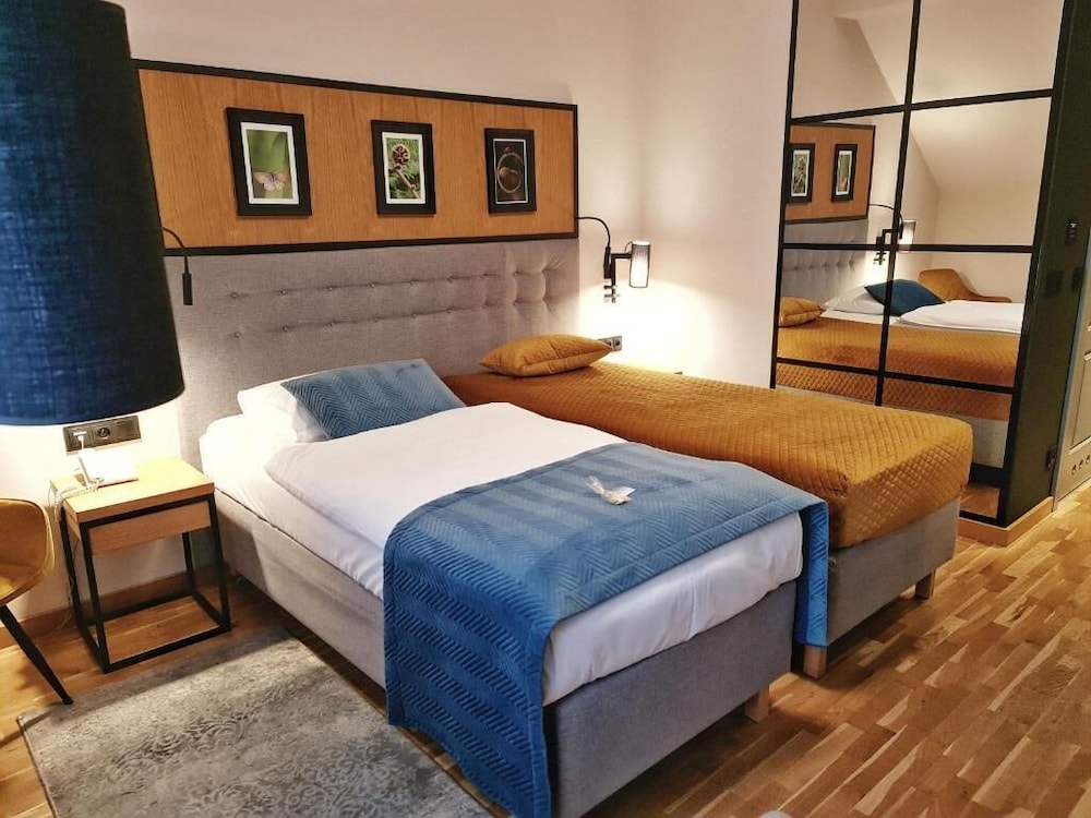 Hotel Prezydent 11/48