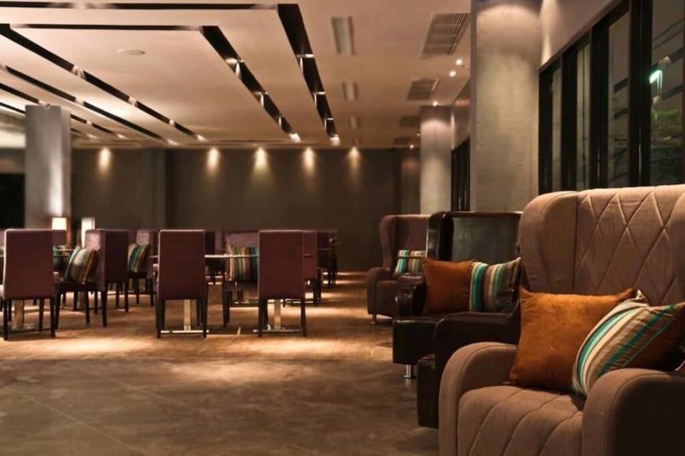Avana Laemchabang Hotel 46/57