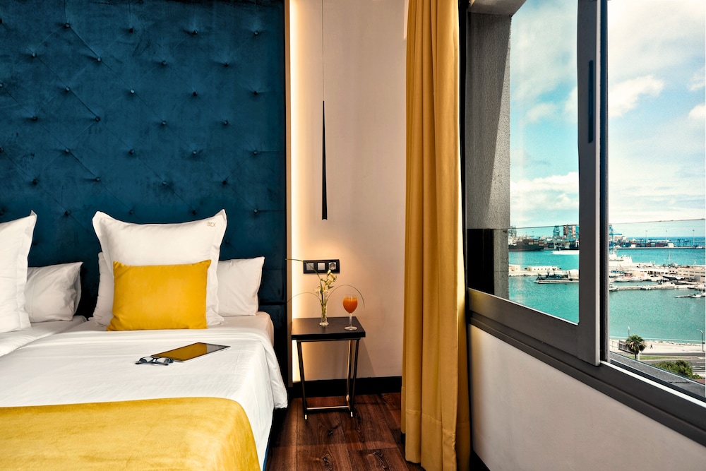 BLUESEA Design Plus Bex Hotel 25/67