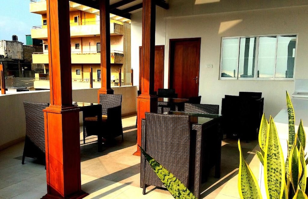 The Residence 27/42