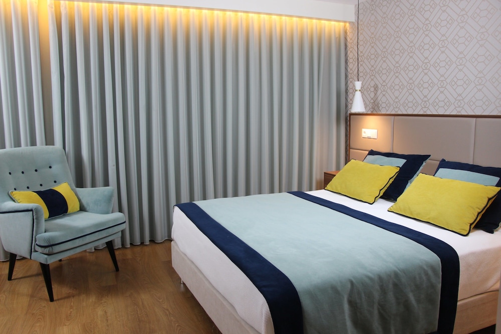 Hotel Cinquentenario & Conference Center 30/63