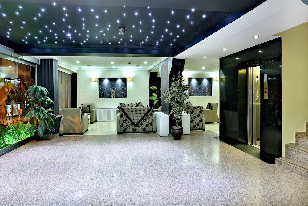 Budo Hotel 38/58