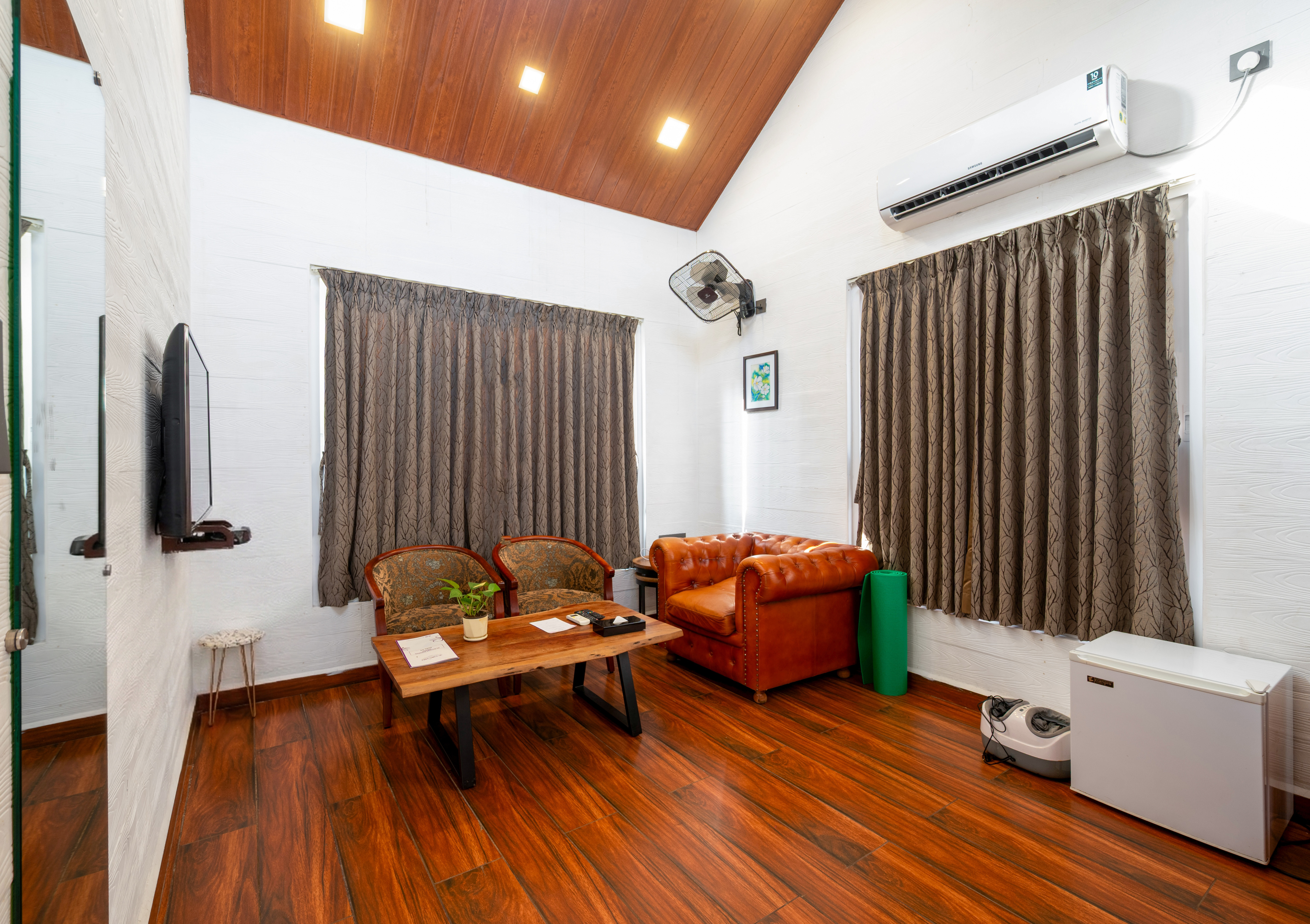Orchid Hotel Panchgani 30/50