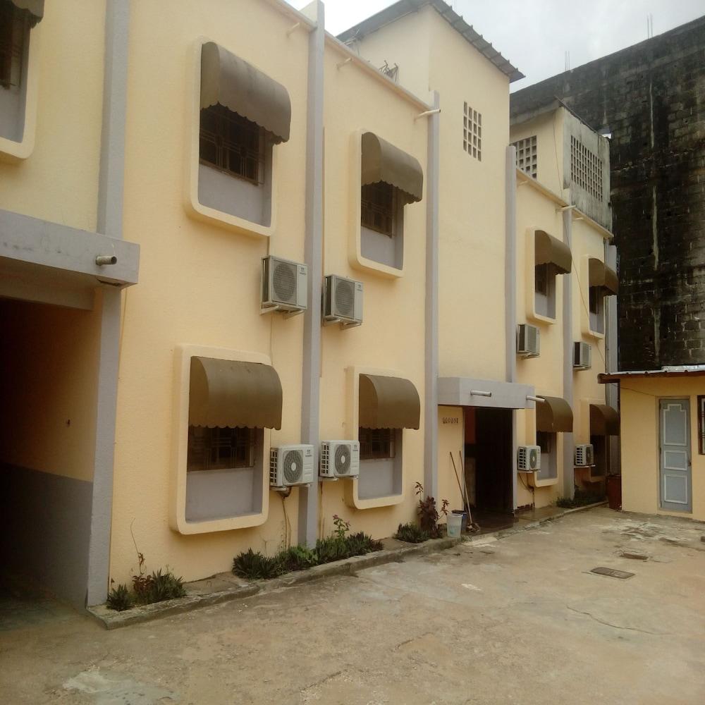 Hotel Bolo 10/13