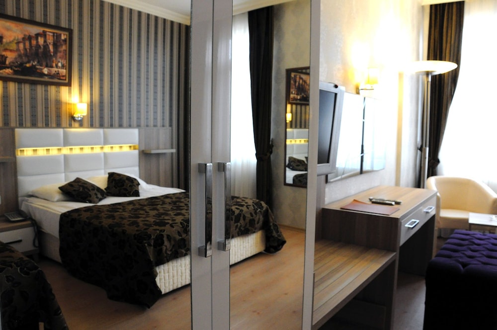 Nil Hotel 31/61
