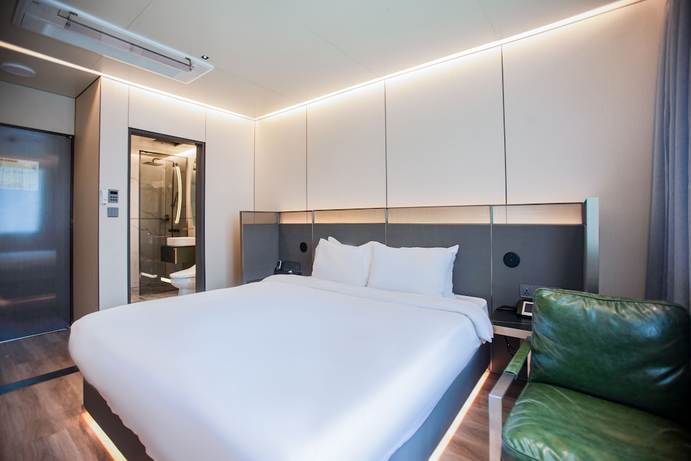 L&L Jeju Hotel 8/53