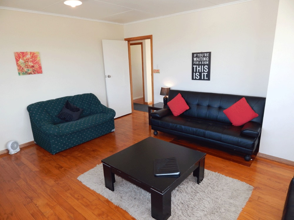 Cheviot Park Motor Lodge 33/50