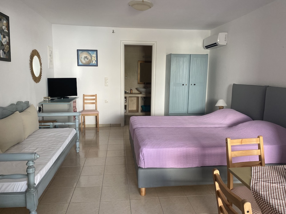 Annita S Village 43/68