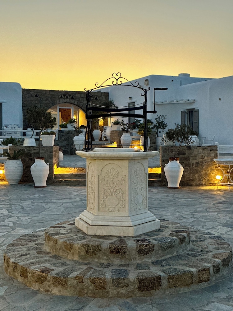 Elenis Village Suites 32/46
